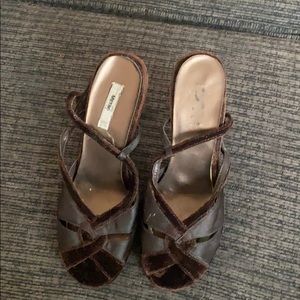 Women’s hi highs size 7